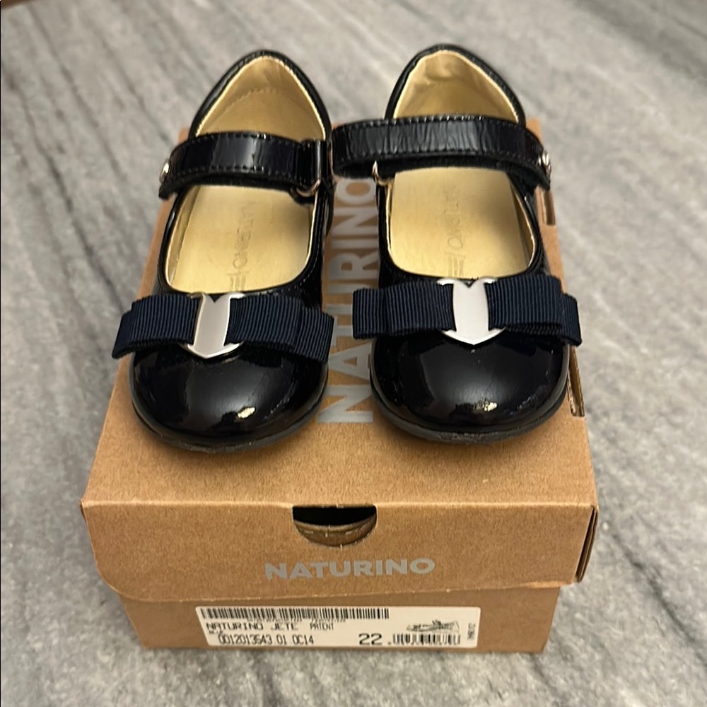 Naturino Navy Patent Mary Jane Dress Shoes with Navy Bow - Size 22